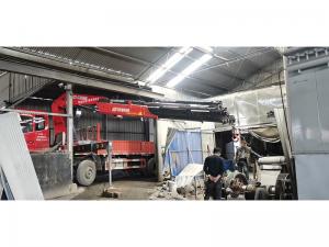 折臂吊室內(nèi)吊裝作業(yè)